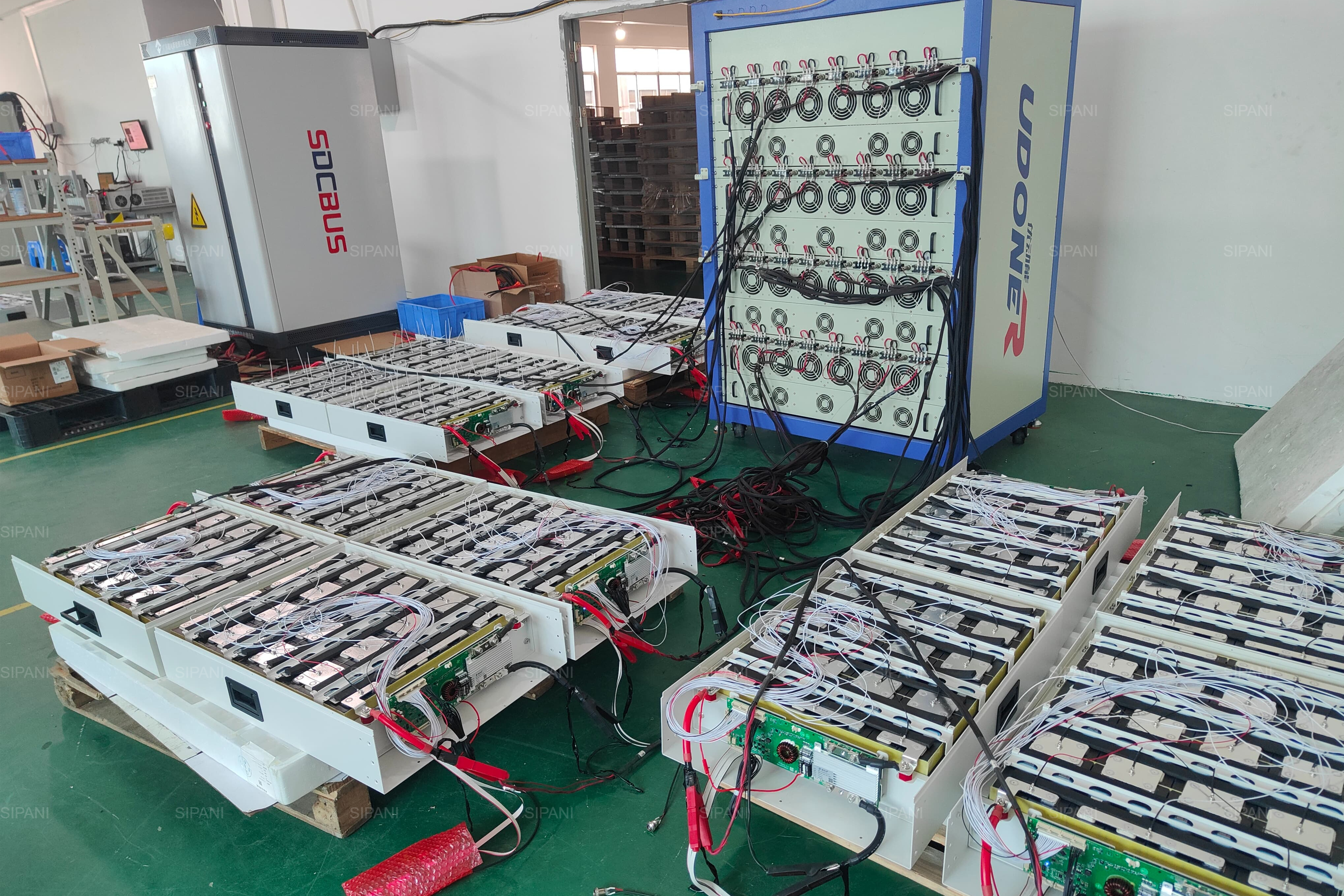 настенное крепление аккумулятор